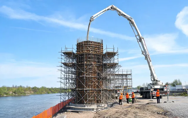 Bridge pier pour case study